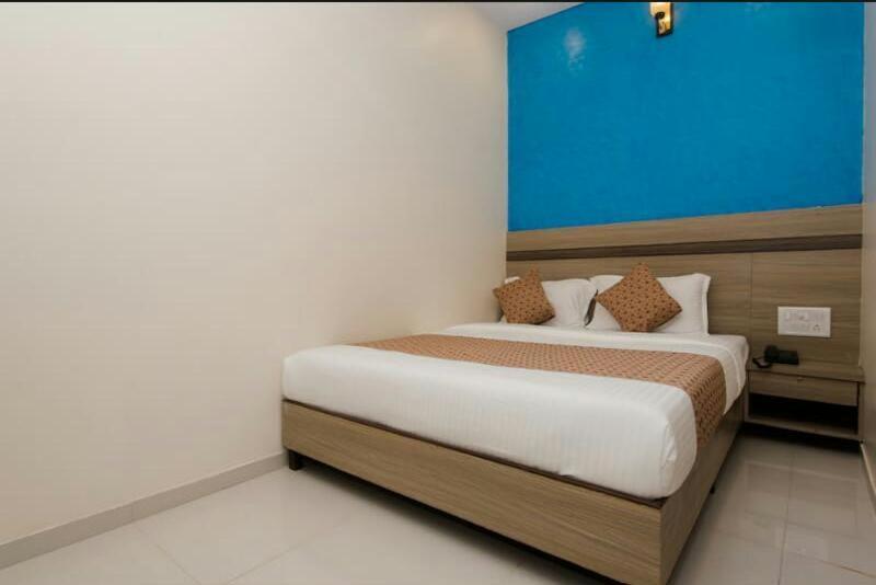 Hotel Time Gold Near Domestics Airport Mumbai Exteriör bild
